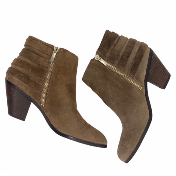 Sam Edelman Lucca Ankle Heeled Buckle Booties - Picture 3 of 13